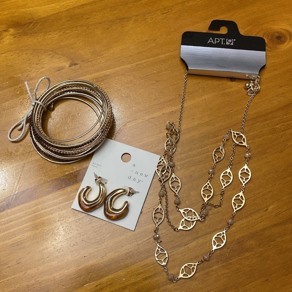 Jewelry Set NWT
